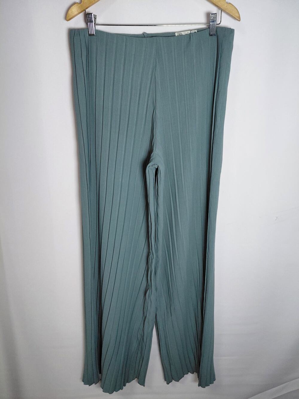 ZARA Pleated Pants Green Solid Knit Women Size L